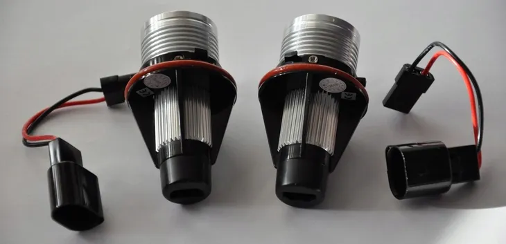 zarowki-led-marker-ringi-bmw-e39-e53-e65-e66-e60-numer-katalogowy-producenta-63126916097-63126929309-zawiera-baterie-nie-kod-taryfy-celnej-85395200