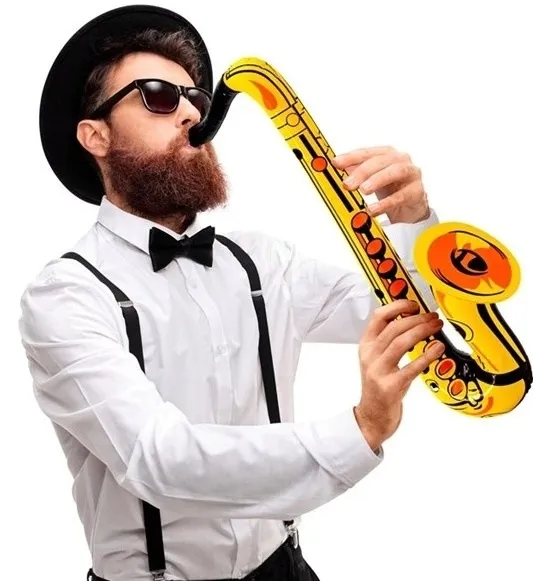 dmuchany-saksofon-zolty-instrument