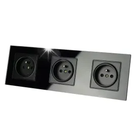 kontakt-czarne-gniazdko-elektryczne-3-z-bolcem-potrojna-fi60-ramka-szklana