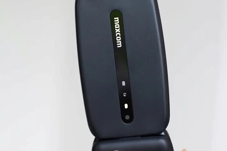 telefon-maxcom-mm-828l-4g-blue