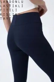 granatowe-legginsy-damskie-z-prazkowanej-dzianiny-z-wysokim-stanem-l-5ha