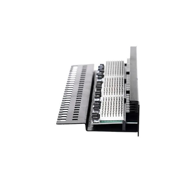 patch-panel-netrack-104-01-19-24-porty-kat-5e