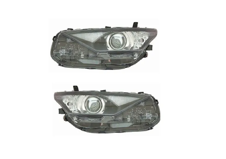 REFLEKTORY TOYOTA AURIS E18 2015- KOMPLET L+R