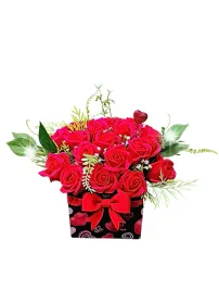 duzy-xxl-flowerbox-z-kwiatami-mydlanymi-bukiet-walentynki-dedykacja-stanela