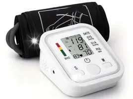 cisnieniomierz-naramienny-elektroniczny-wyswietlacz-lcd-pamiec-na-reke-etui