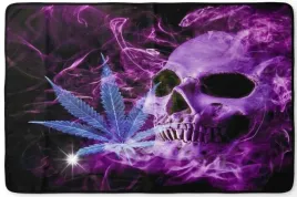 mlodziezowy-dywan-gamingowy-purple-skull-and-leaf-100-x-150-cm