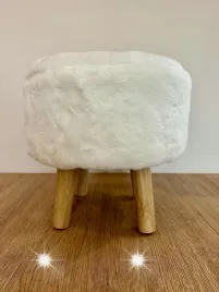podnozek-krzeslo-taboret-okragly-do-salonu-sypialni-stylowy-schowek-bialy