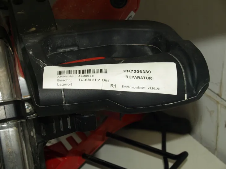pila-ukosnica-einhell-1800-w-210-mm-predkosc-obrotowa-4900-rpm