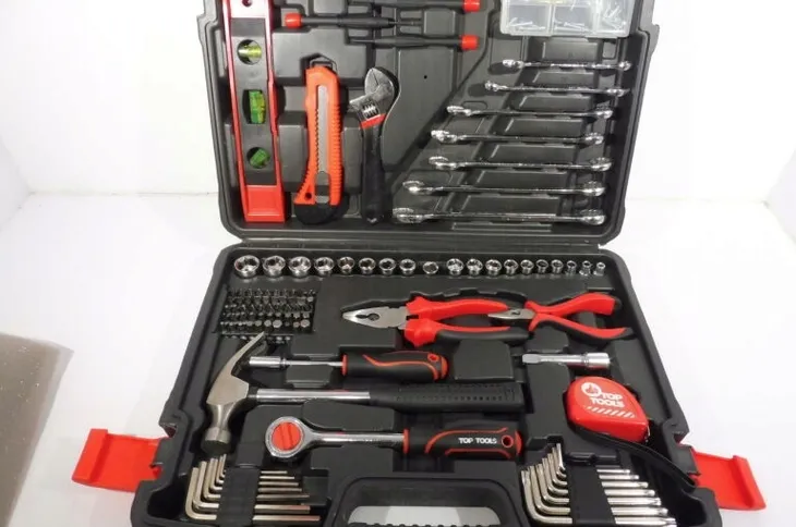 zestaw-narzedzi-top-tools-194-el-kod-producenta-38d545-waga-z-opakowaniem-3-9-kg