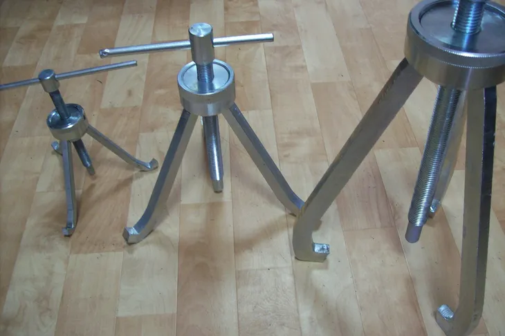 yato-sciagacz-do-lozysk-yt-25105-marka-yato-waga-z-opakowaniem-8-25-kg
