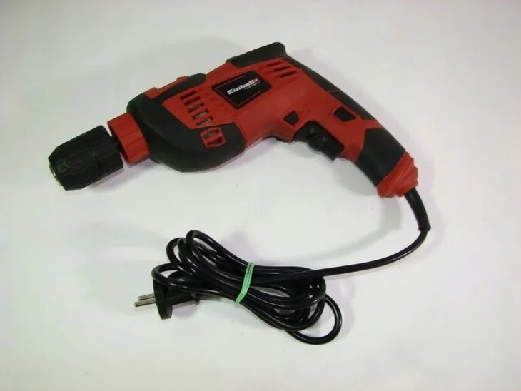 wiertarka-udarowa-einhell-230-v-720-w-moc-551-850-w