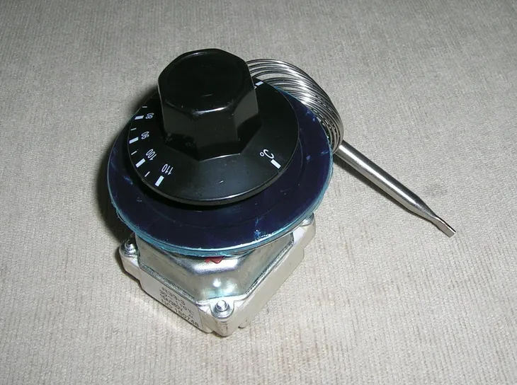 regulator-temperatury-r33-3-kod-producenta-r33-3-marka-bez-marki