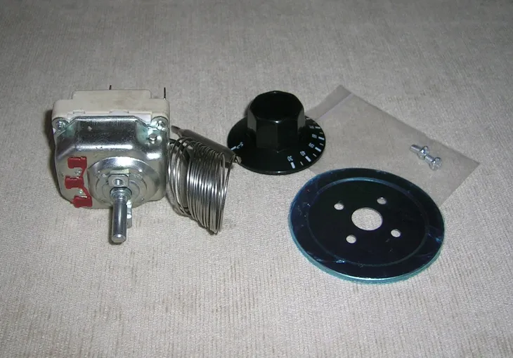 regulator-temperatury-r33-3-marka-bez-marki-kod-producenta-r33-3