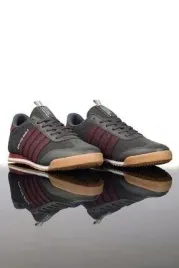damskie-polbuty-sportowe-czarne-bordowymi-paskami-i-gumowa-podeszwa-44-5ha