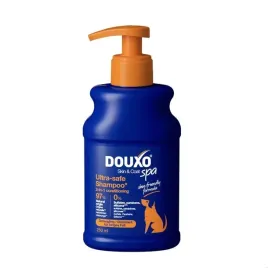 douxo-skin-and-coat-spa-2in1-detangling-250ml-bezpieczny-szampon-z-odzywka