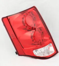 dodge-grand-caravan-2011-2020-lewa-lampa-tyl