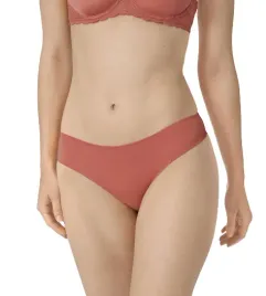 majtki-triumph-lovely-micro-brazilian-string-40chili