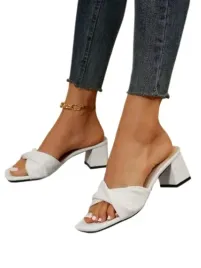 shein-eleganckie-biale-klapki-na-obcasie-wsuwane-405-l5a