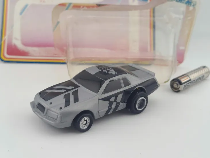 matchbox-action-speed-riders-ford
