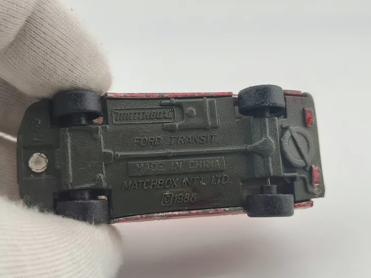 matchbox-ford-transit-marka-matchbox