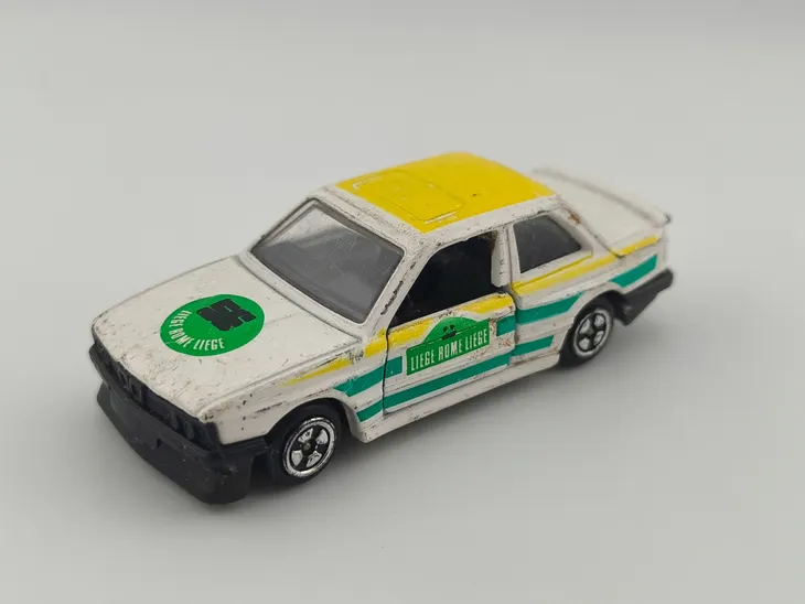 corgi-bmw-m3-e30
