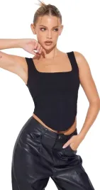prettylittlething-top-czarny-na-ramiaczkach-36-eku