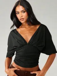 missguided-czarna-elegancka-bluzka-z-dopasowanym-fasonem-s-1ma
