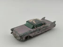 matchbox-lesney-cadillac-sixty-special-czerwone-podwozie