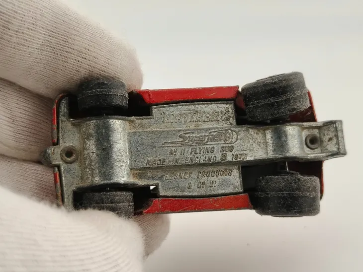 matchbox-flying-bug-volkswagen-beetle-garbus-marka-matchbox