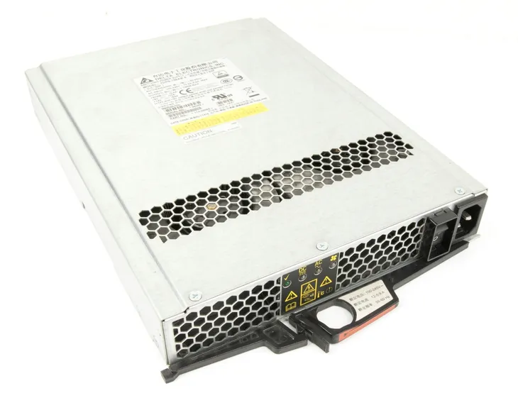 polka-dyskowa-macierz-netapp-ds2246-20x-12tb-25-10k-sas-iom6-kod-producenta-ds2246