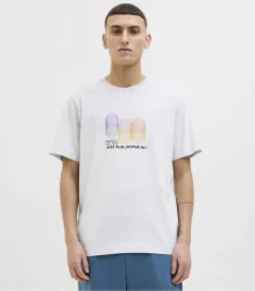jack-and-jones-bialy-t-shirt-z-kolorowym-nadrukiem-na-lato-s-7ca