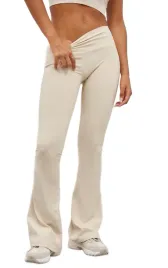 prettylittlething-spodnie-treningowe-dlugie-36-ekm