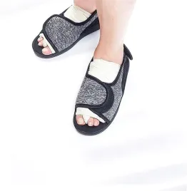 buty-ortopedyczne-ze-wzorem-na-rzepy-40-6ka
