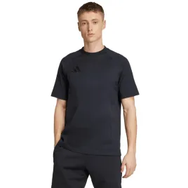 nd05-jy5948-m-jy5948-koszulka-meska-adidas-tiro-25-tee-travel-czarna-jy5948