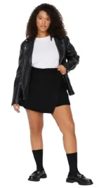 trendyol-czarne-krotkie-spodnico-spodenki-damskie-xl-5ba