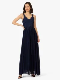 apart-fashion-granatowa-sukienka-maxi-z-koronkowym-dekoltem-l-7ba