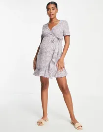 missguided-sukienka-ciazowa-kopertowa-38-vaa