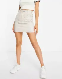 missguided-spodnica-bezowa-mini-prosta-36-rxe