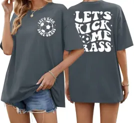 damska-koszulka-oversize-lets-kick-some-grass-szara-m