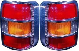 lampy-tylne-tyl-l-p-mitsubishi-pajero-kpl