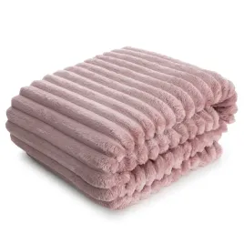 gruby-koc-soft-pudrowy-220x200-pasy-3d-prazki-cieply-miekki-pled-kocyk-glam