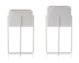dwie-doniczki-mizu-white-21-i-23-cm-ceramiczne-glamour-na-stojakach-biale