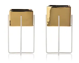 dwie-doniczki-mizu-gold-white-zlote-ceramiczne-glamour-na-stojakach