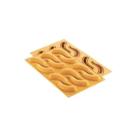 forma-silikonowa-silikomart-peperoncino-13-12-gniazd-w-ksztalcie-chili
