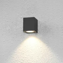 lampa-zewnetrzna-czarna-kinkiet-elewacyjny-na-sciane-domu-ip54-genta-1sq