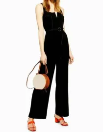 topshop-kombinezon-damski-czarny-klasyczny-s-zag