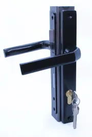 zamek-do-furtki-klamka-klamki-wkladka-kaseta-40x40-zestaw-steelfence