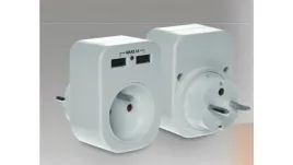 gniazdo-wtyczkowe-z-u-z-ladowarka-2xusb-2-1a-r-1usb