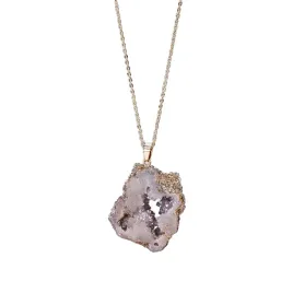 naszyjnik-naturalny-geoda-krysztal-mineraly-amulet-2-5-3-5-cm-rozowy
