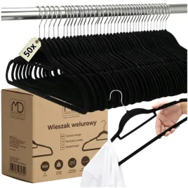 wieszaki-welurowe-na-ubrania-wieszak-na-spodnie-kurtki-do-szafy-czarne-5kg